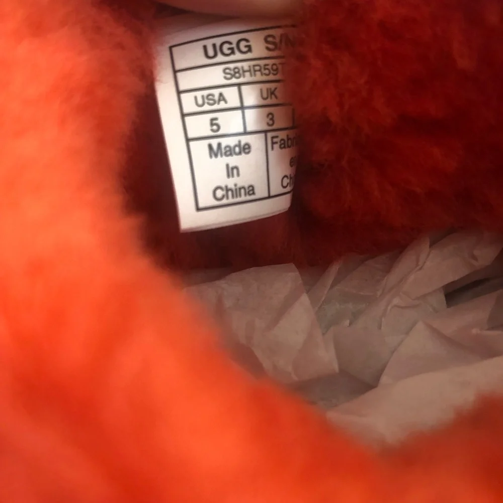 NIB $150 UGG Classic Mini II Genuine Shearling Lined Boot in Lava Flow - size 5! - Picture 11 of 12